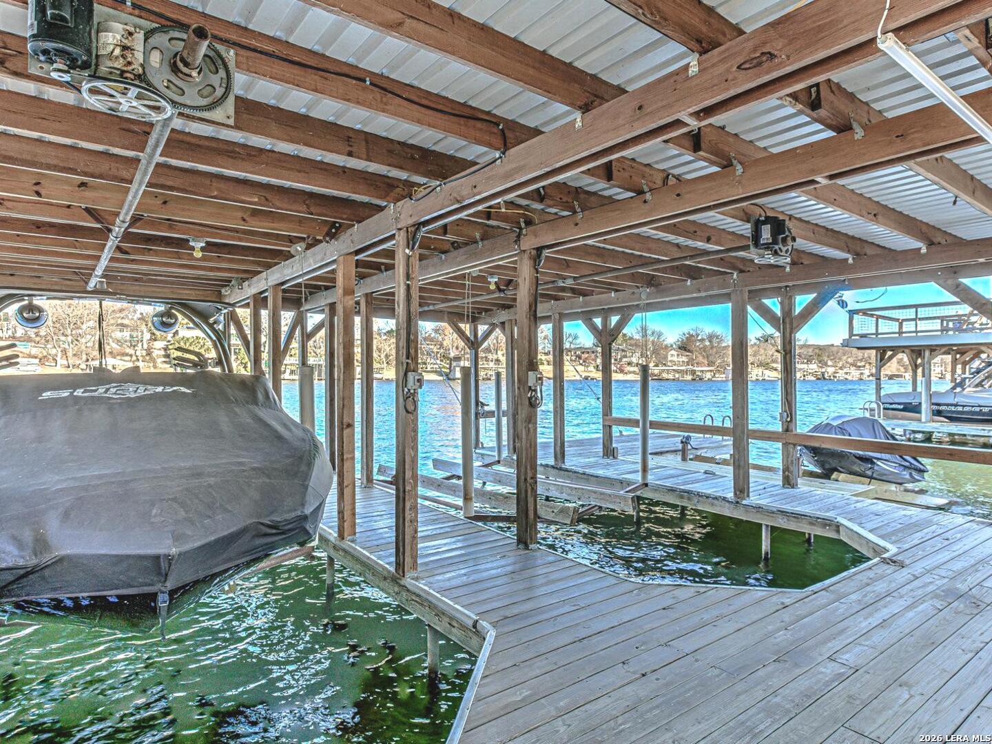 208 Riverside Dr