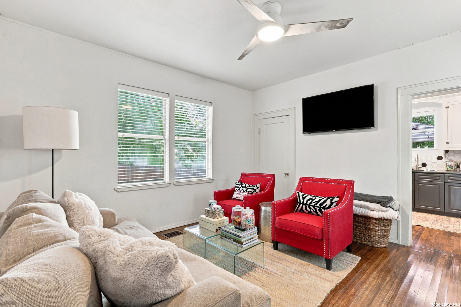 421 ELEANOR AVE