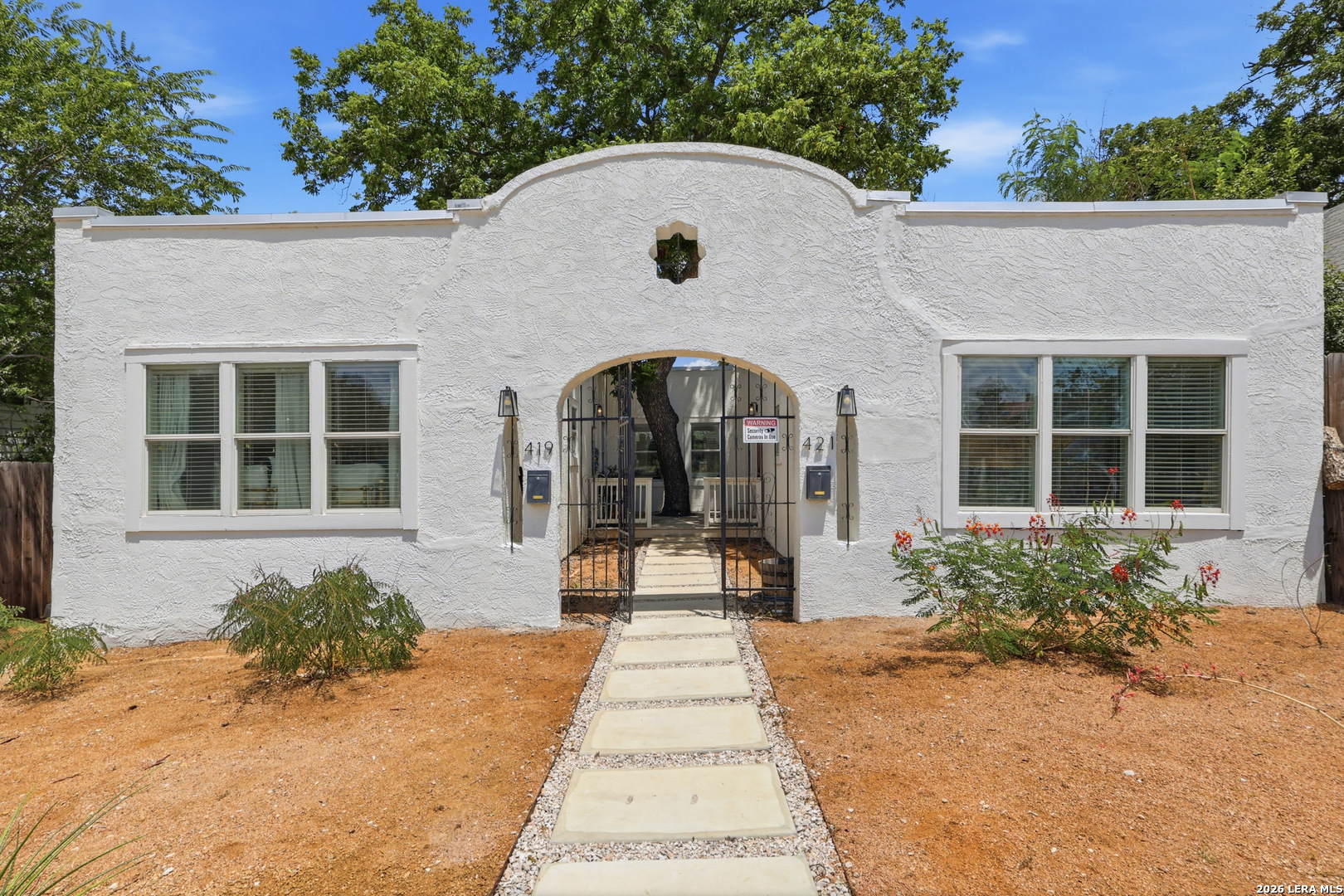 421 ELEANOR AVE