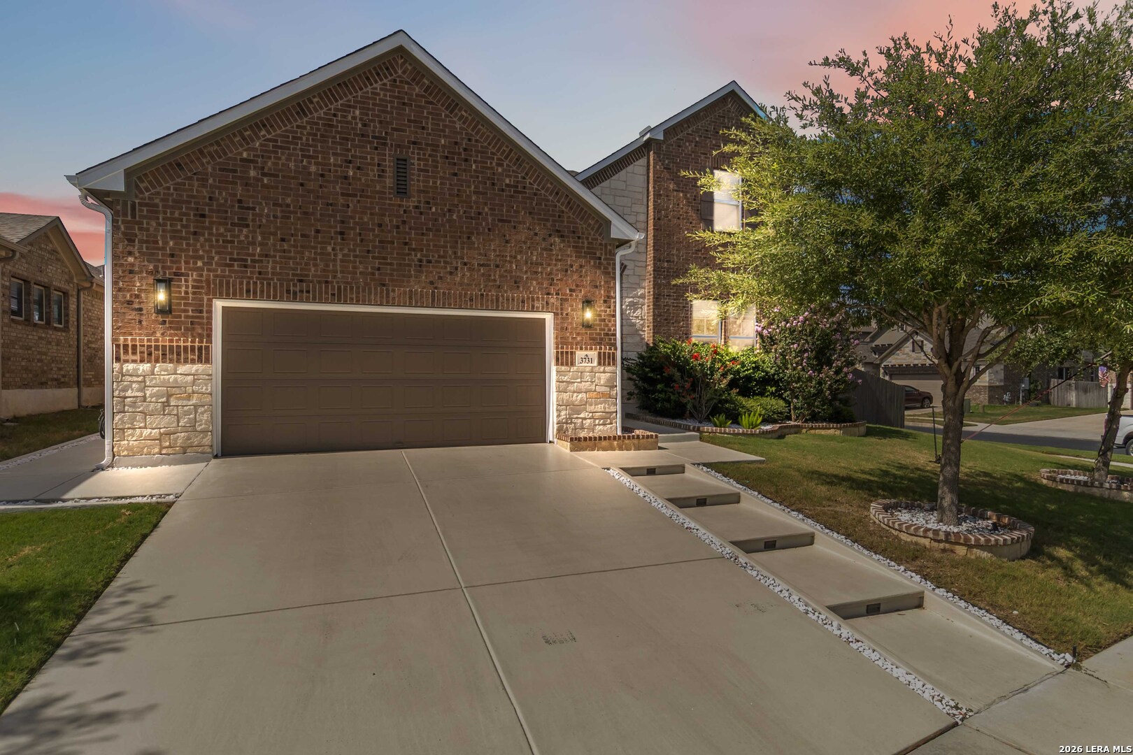 3731 Avia Oaks