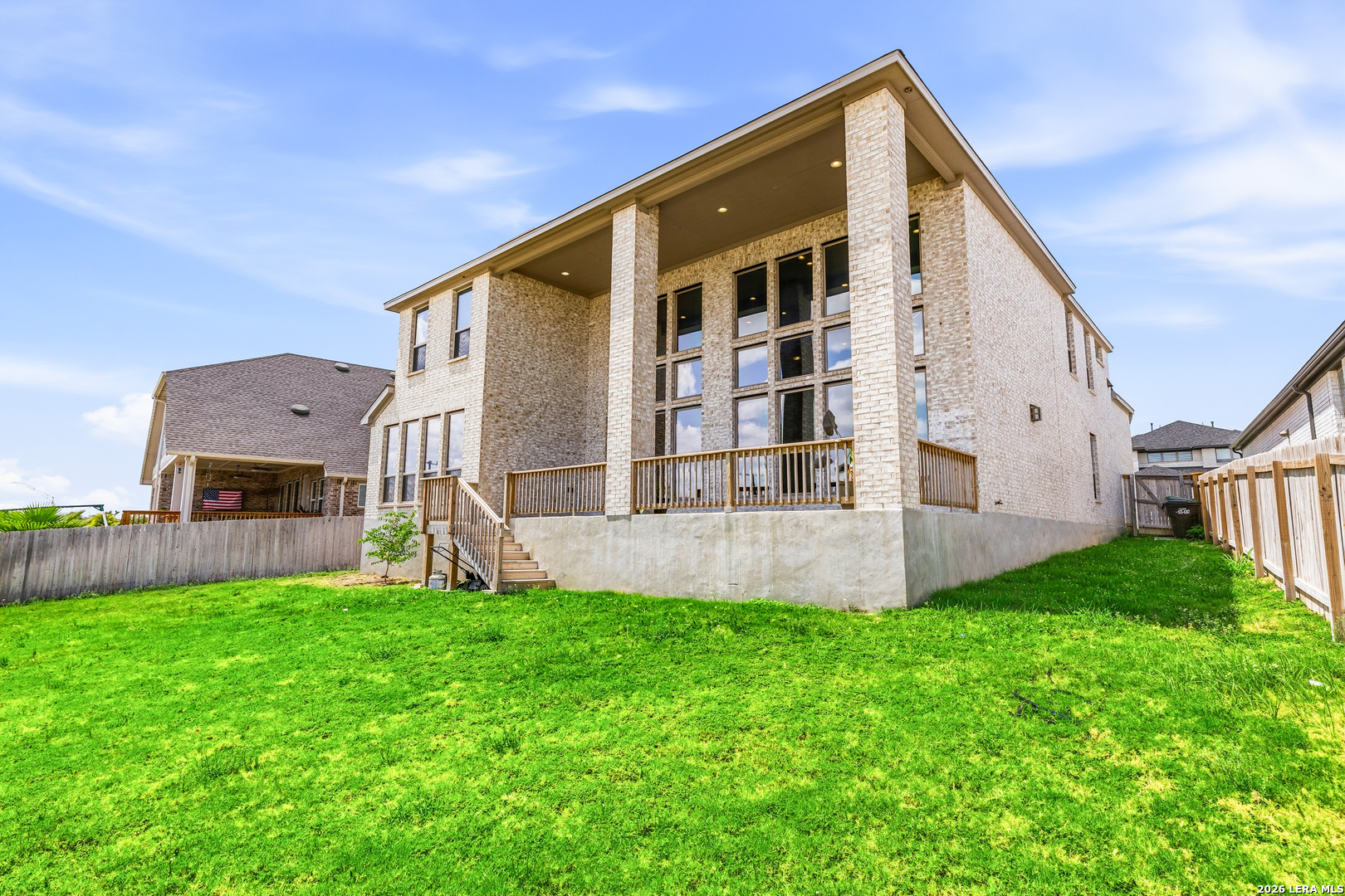 3230 Little Willow