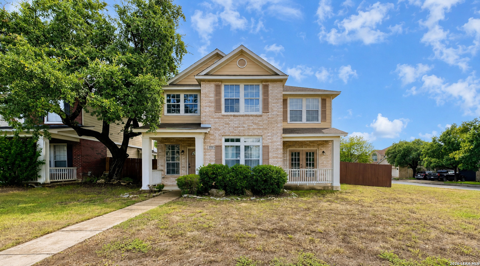 1042 MALTESE GDN