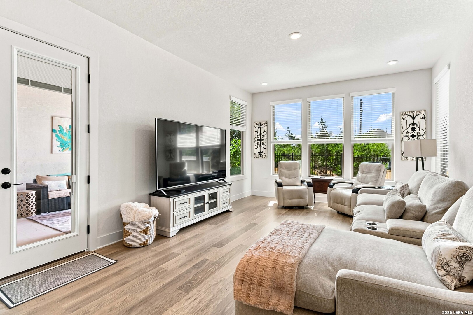 1619 Dunvegan Park