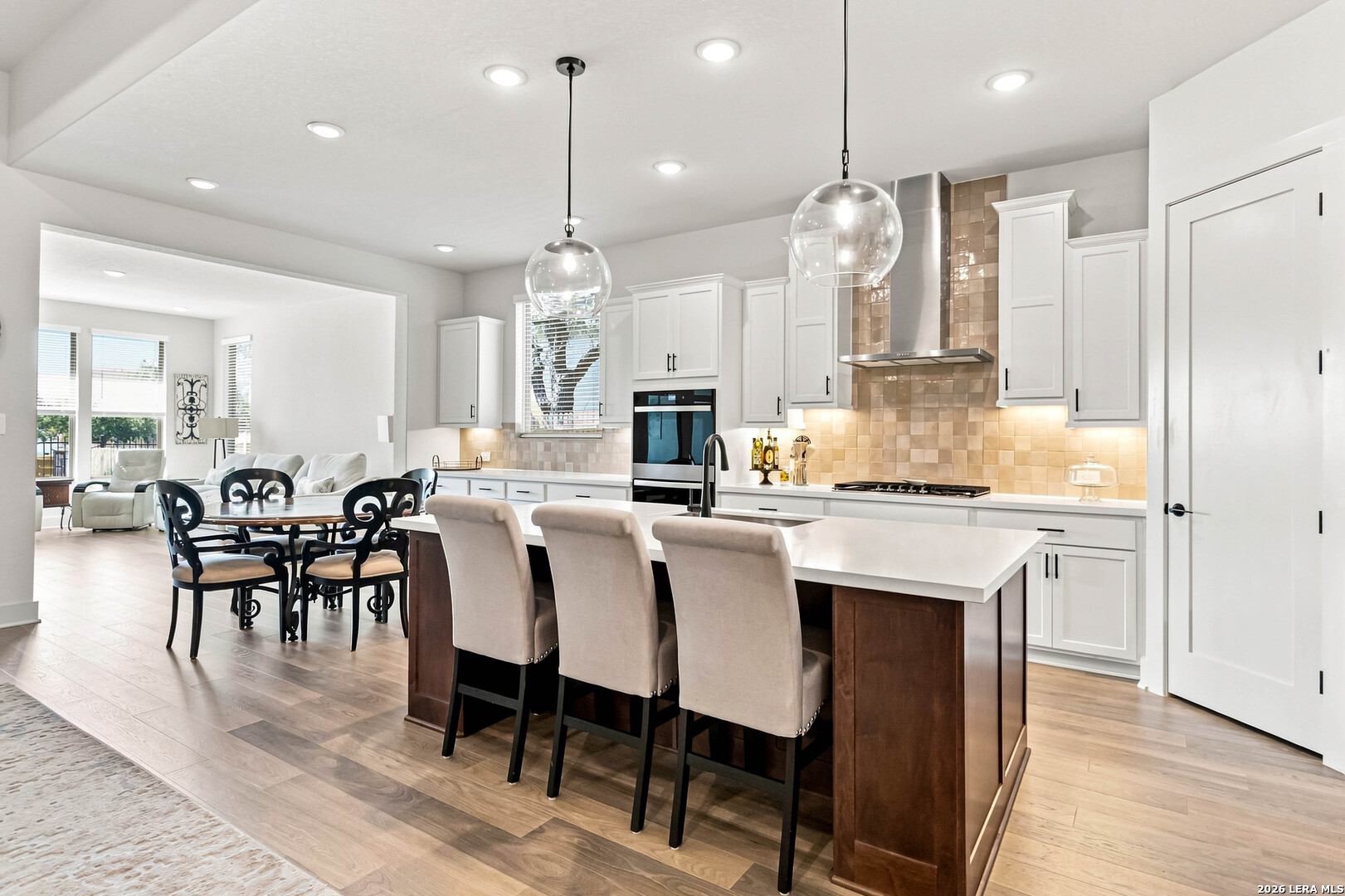 1619 Dunvegan Park