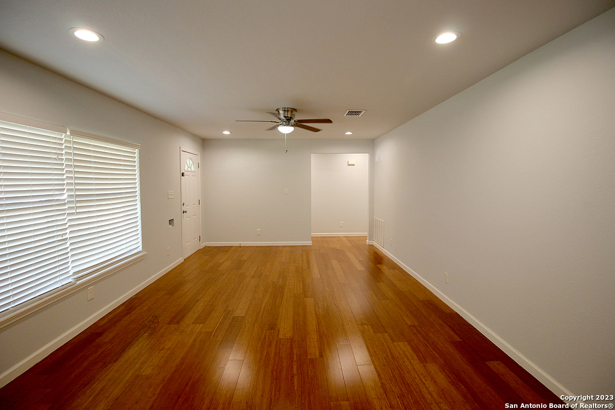 64 Vaughan Pl