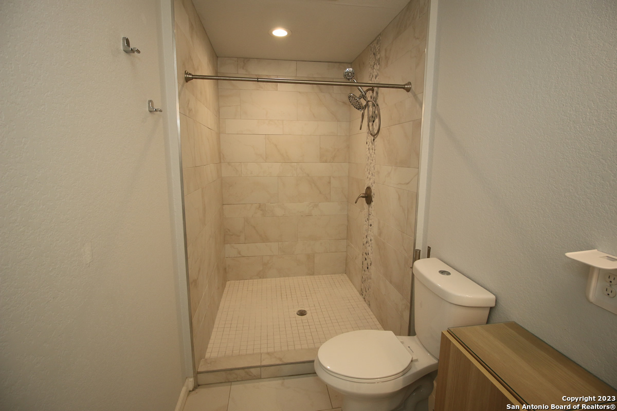 64 Vaughan Pl