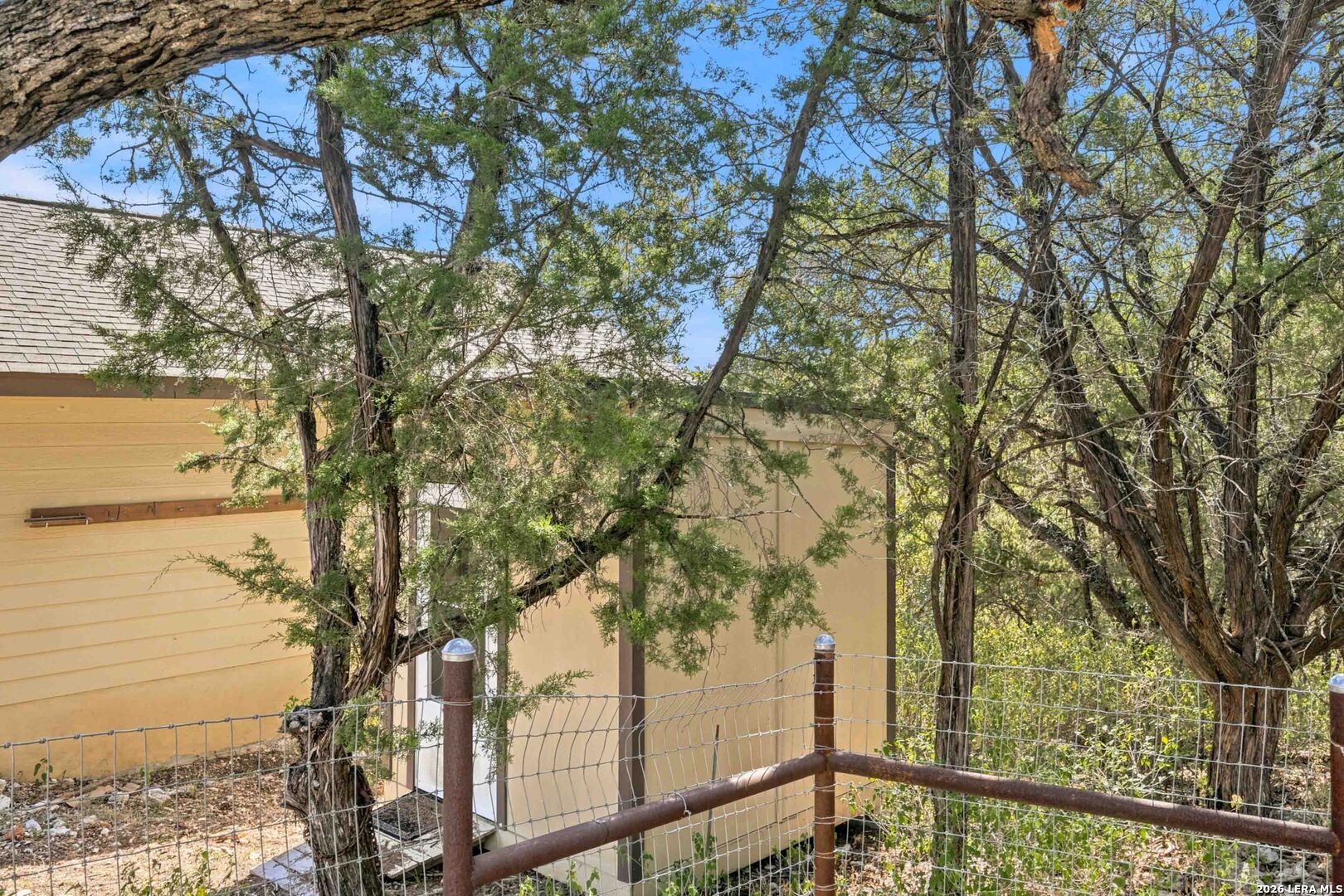 362 BLACK OAK DR