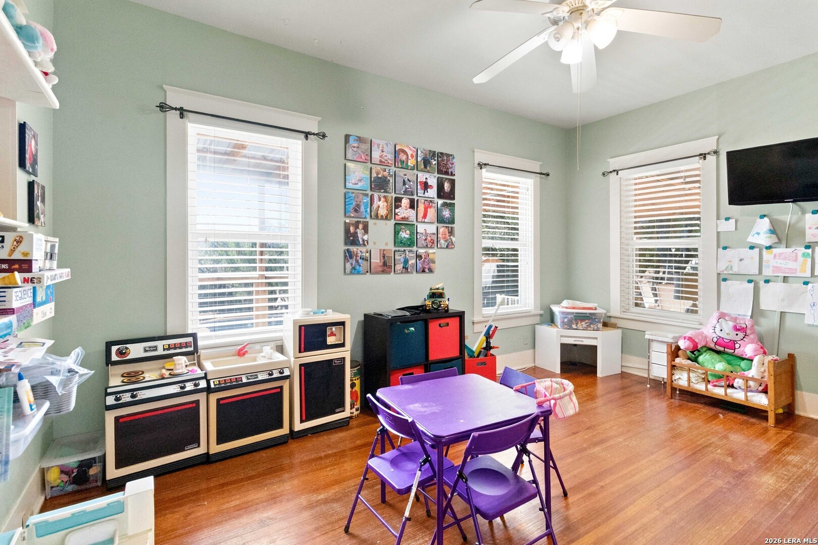 362 BLACK OAK DR