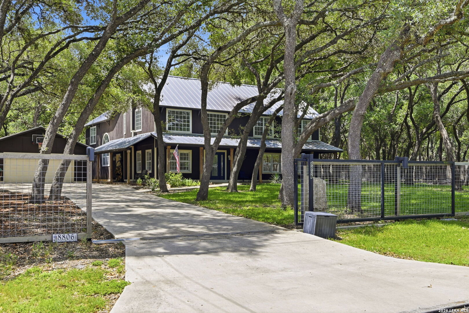 8806 SHOSHONI TRL