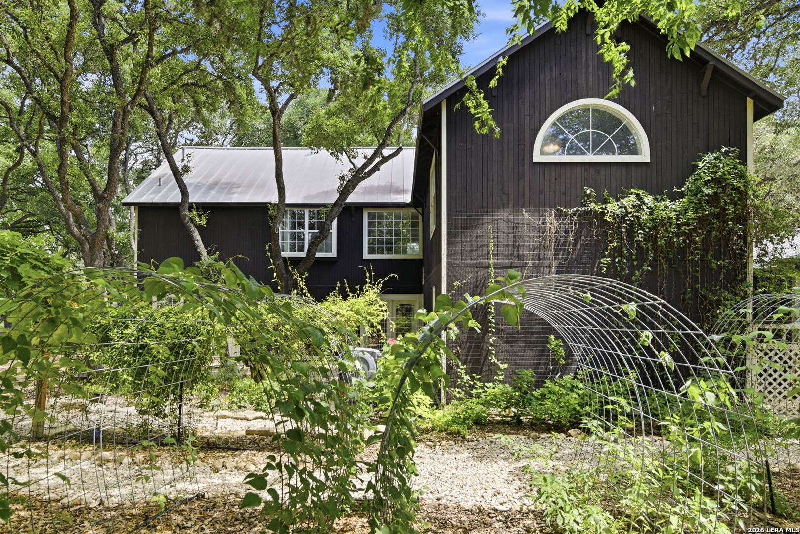 8806 SHOSHONI TRL