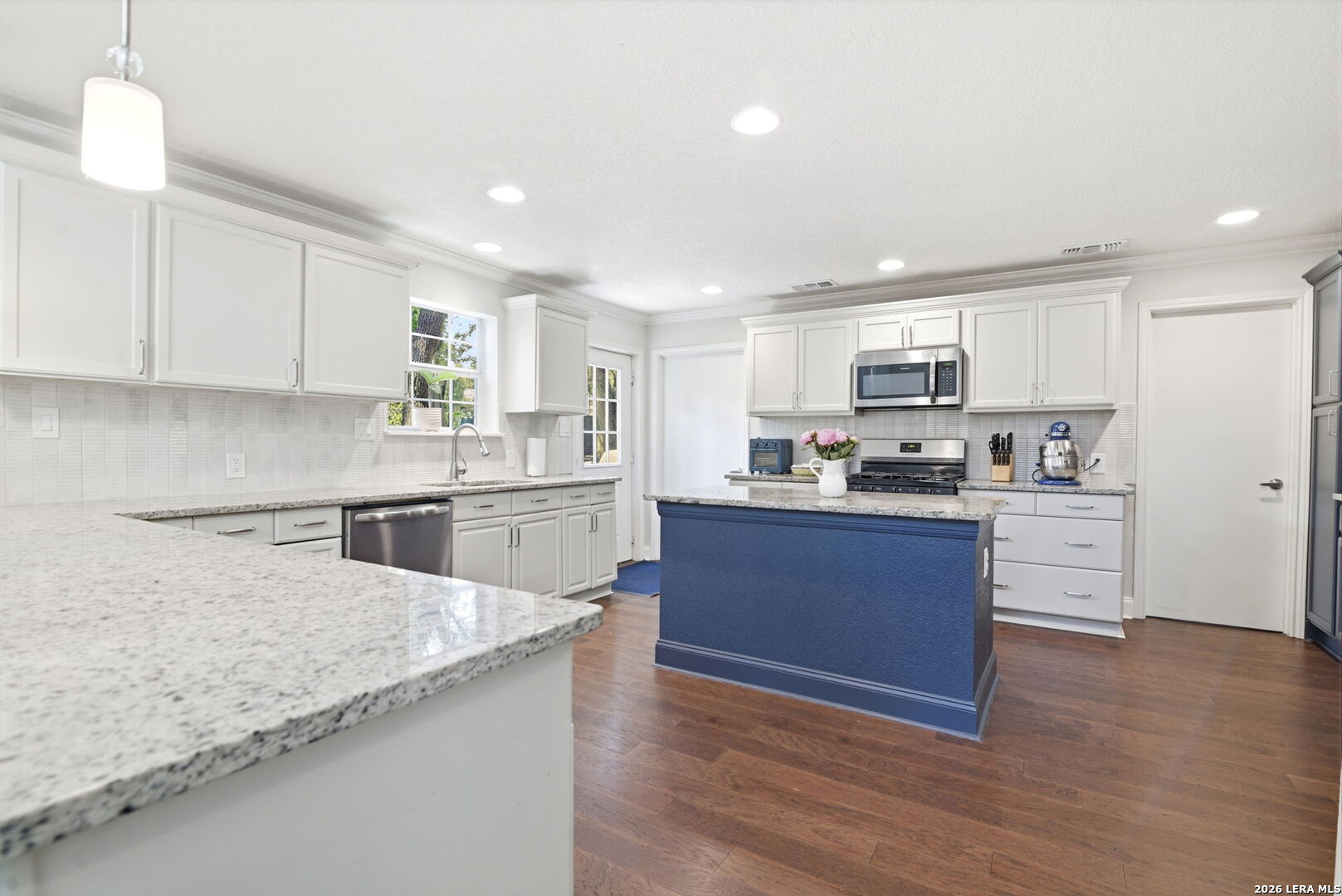 8806 SHOSHONI TRL