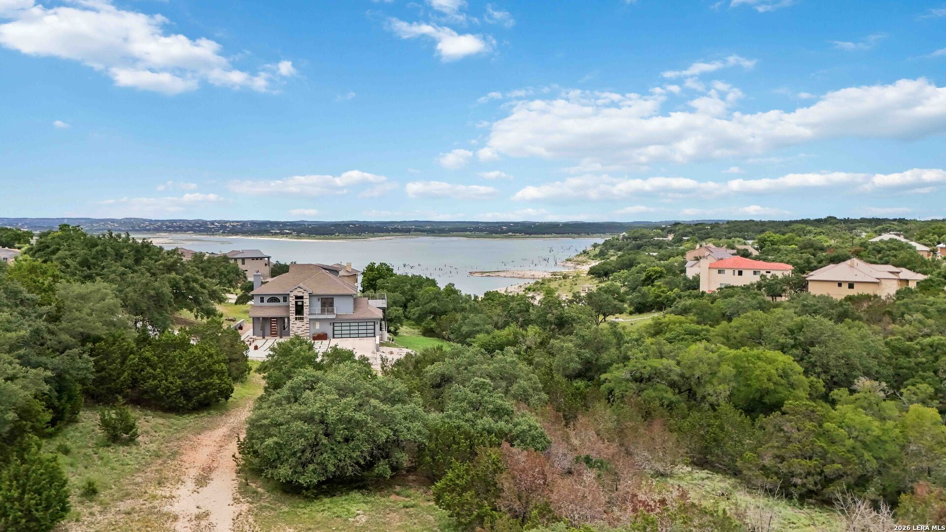 378 Oak Shores