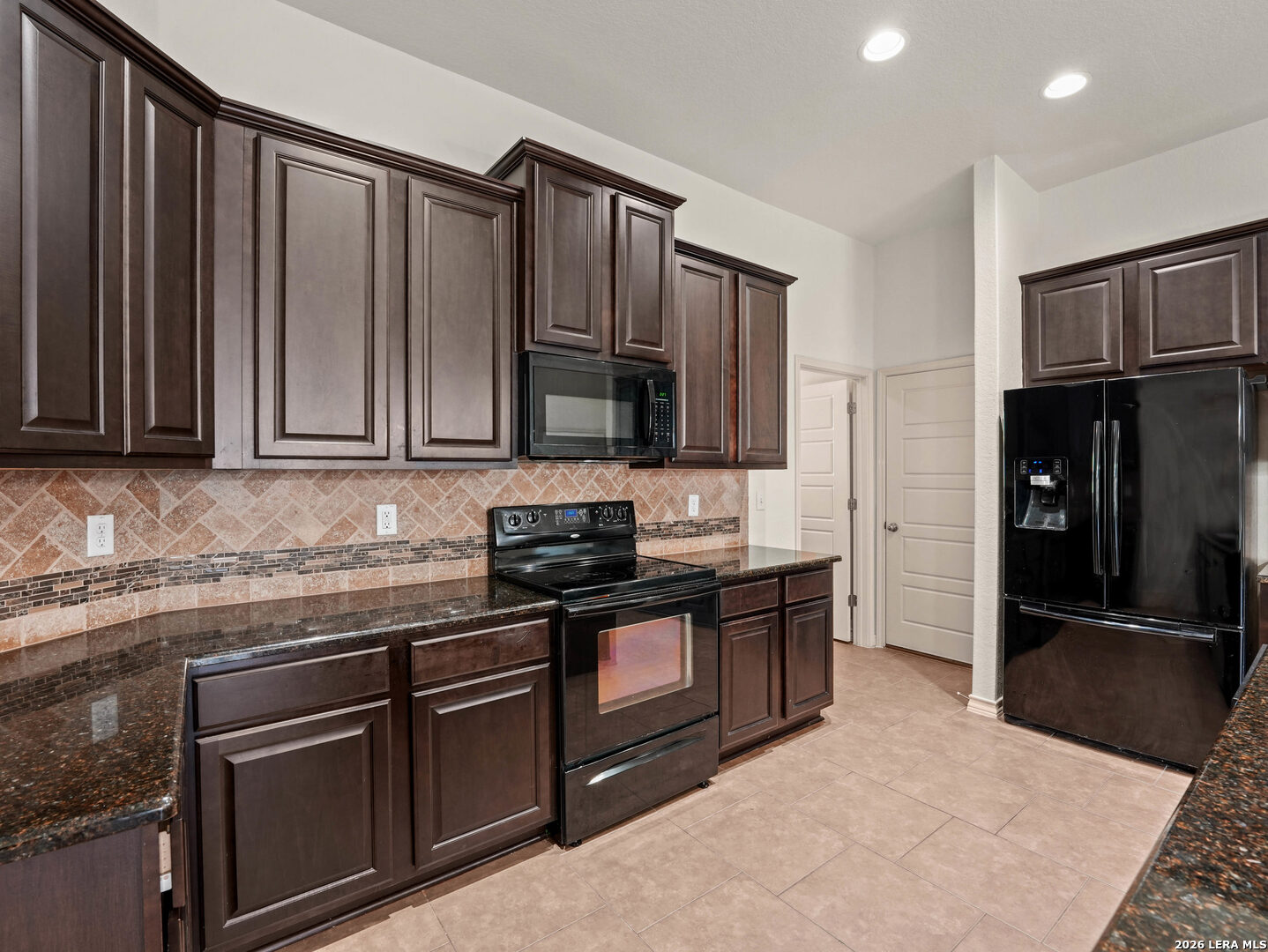634 Saddle House