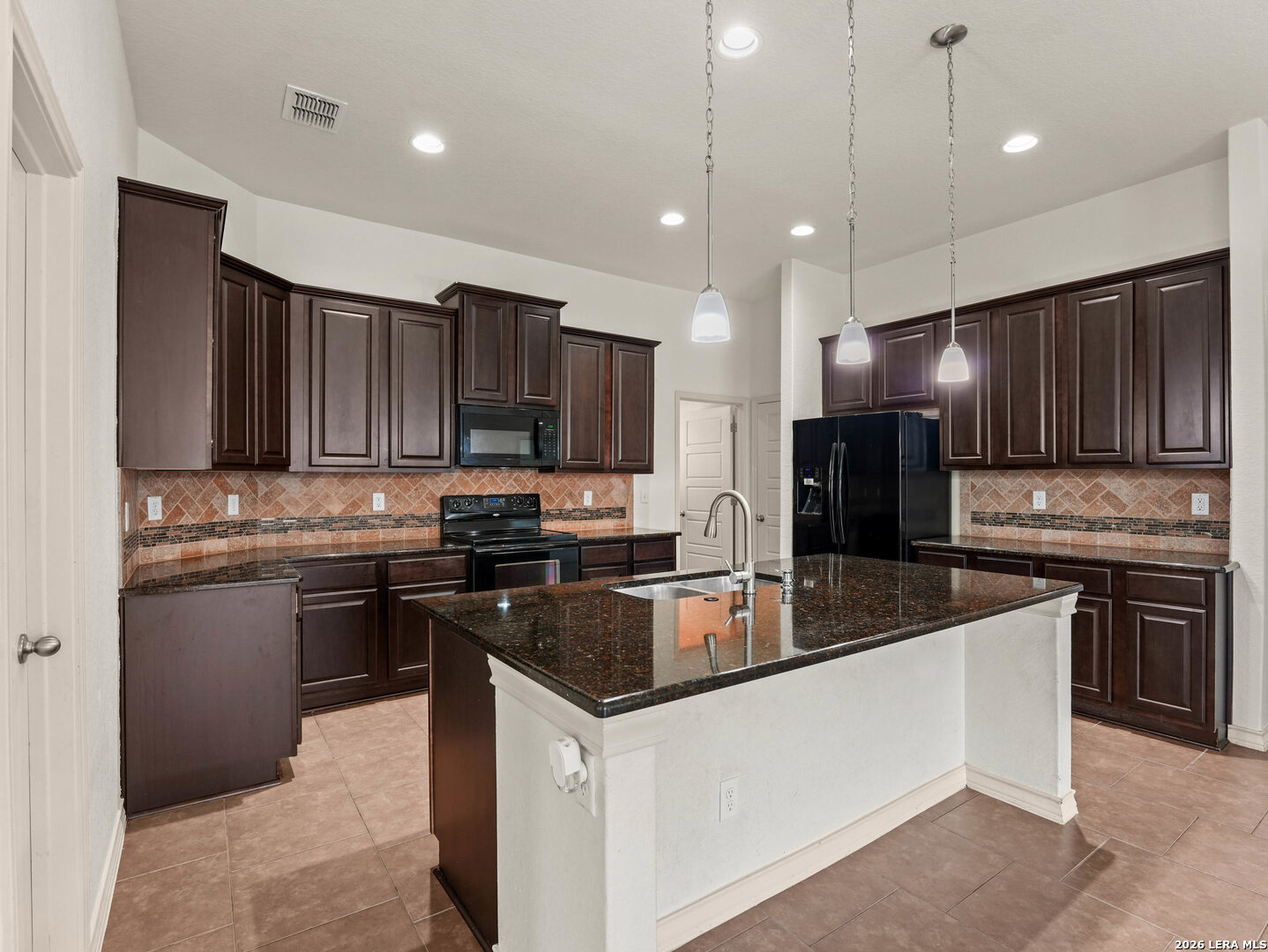 634 Saddle House