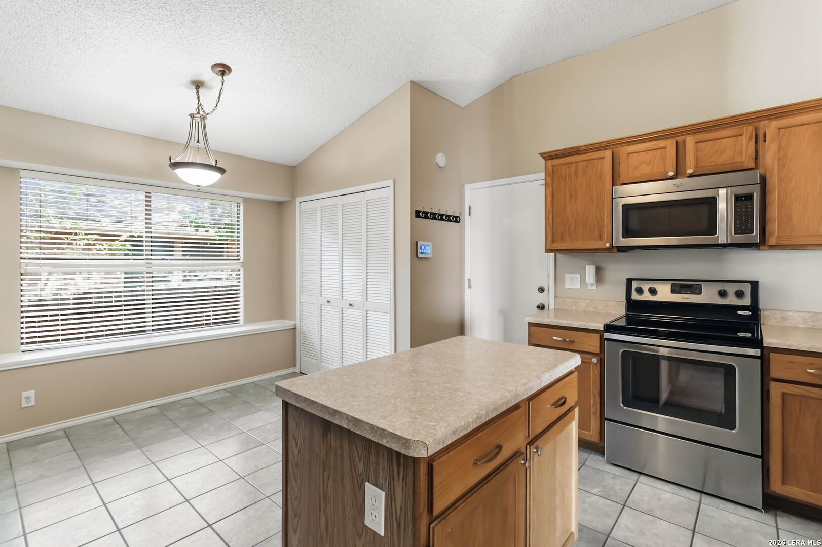 3718 COLTER RD