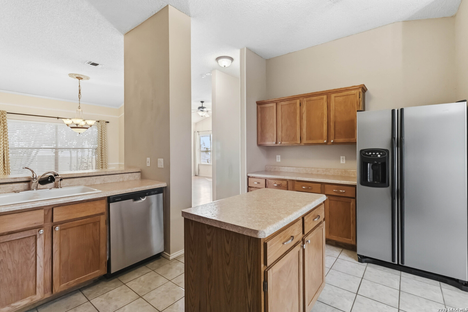 3718 COLTER RD