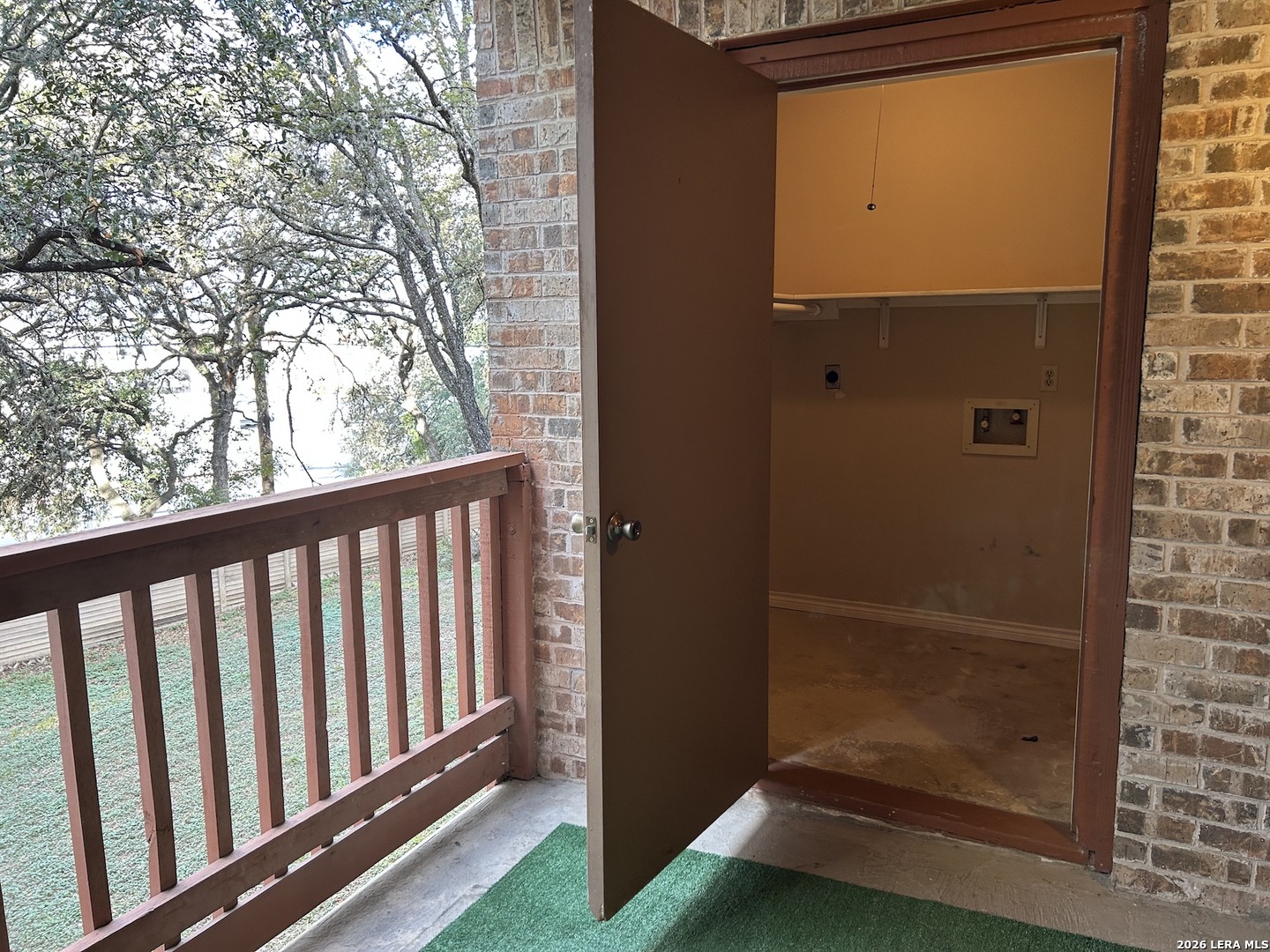 13018 HEIMER RD Unit: 910