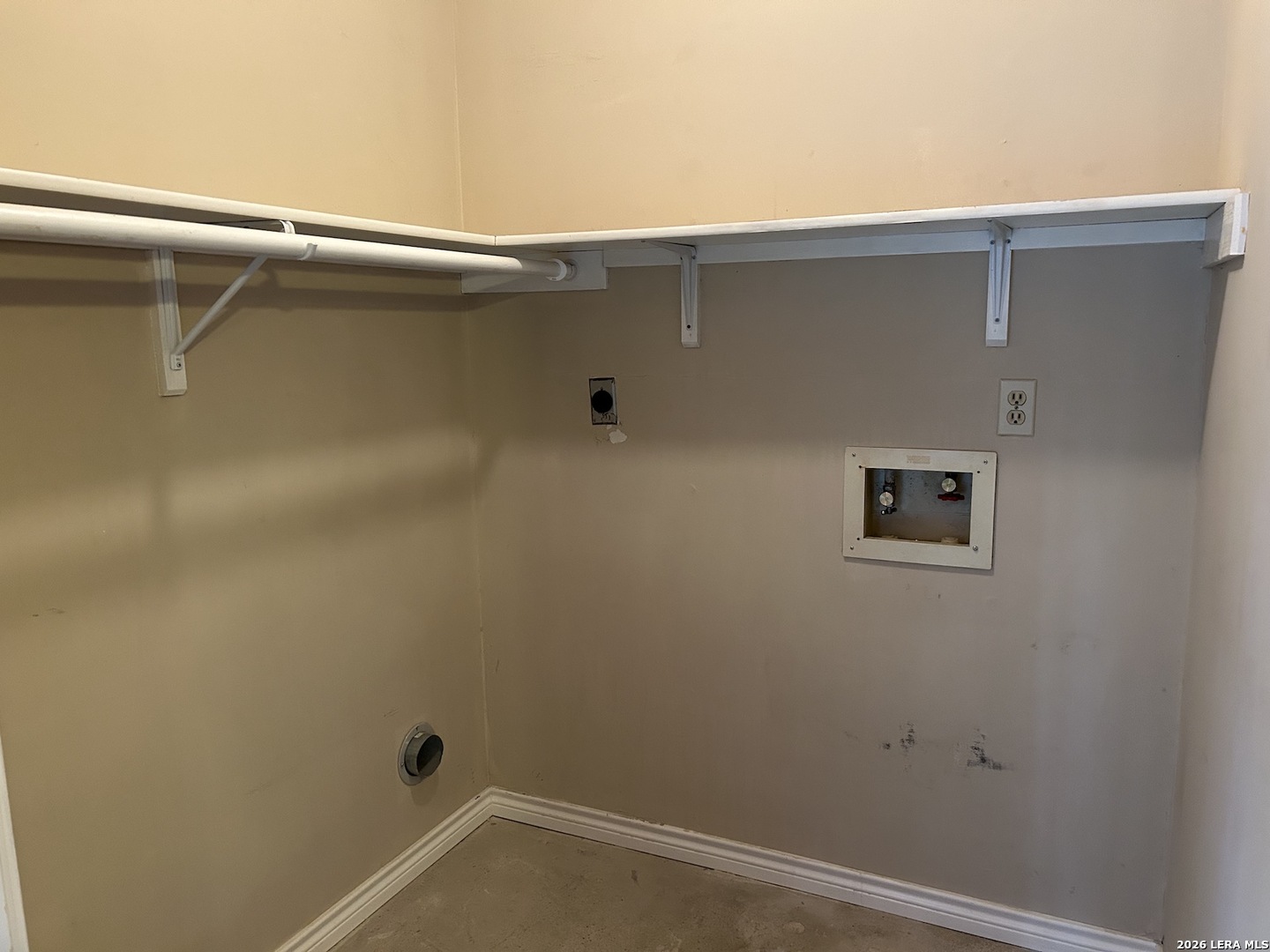 13018 HEIMER RD Unit: 910