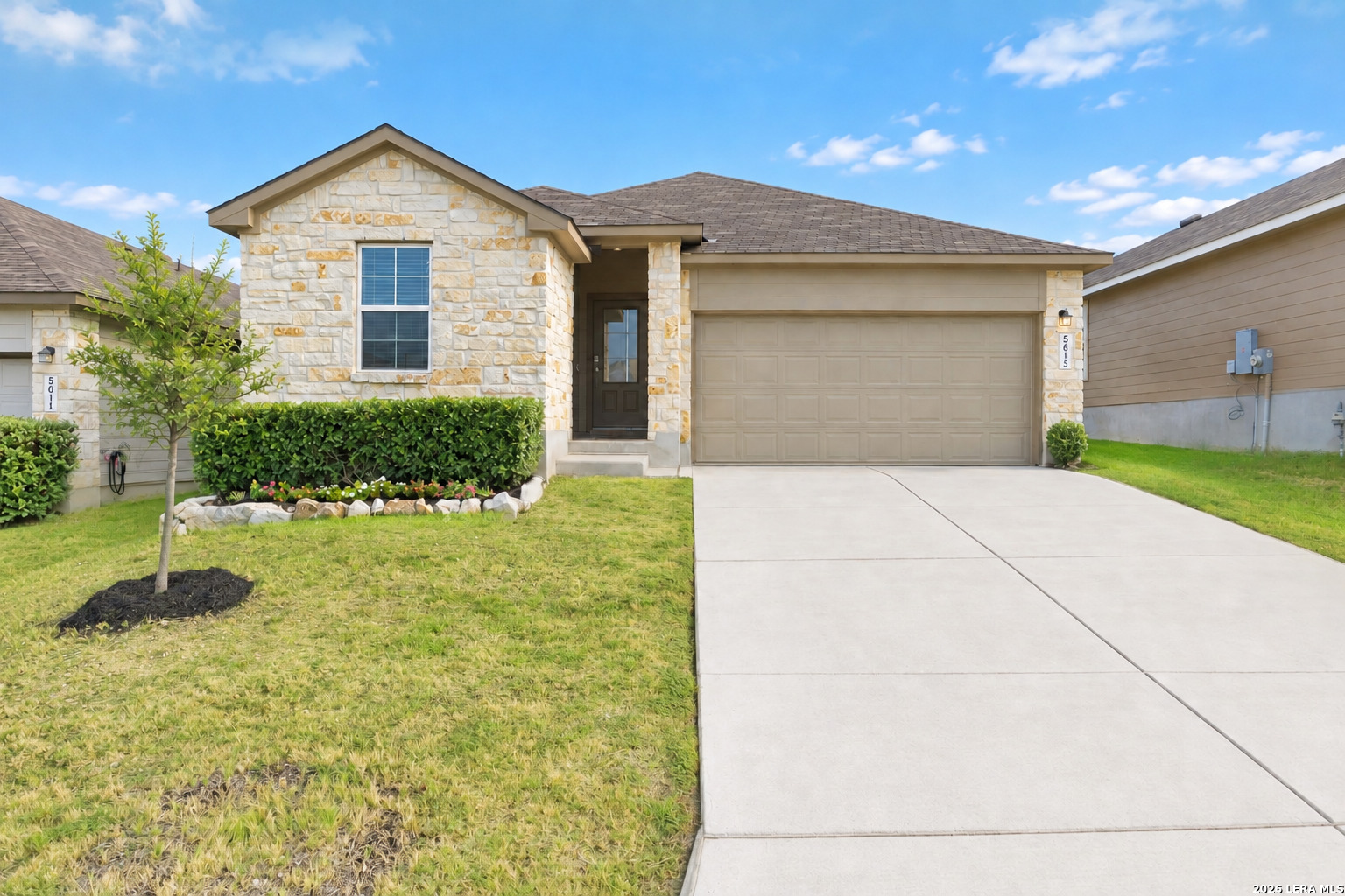 5615 Chase Falls