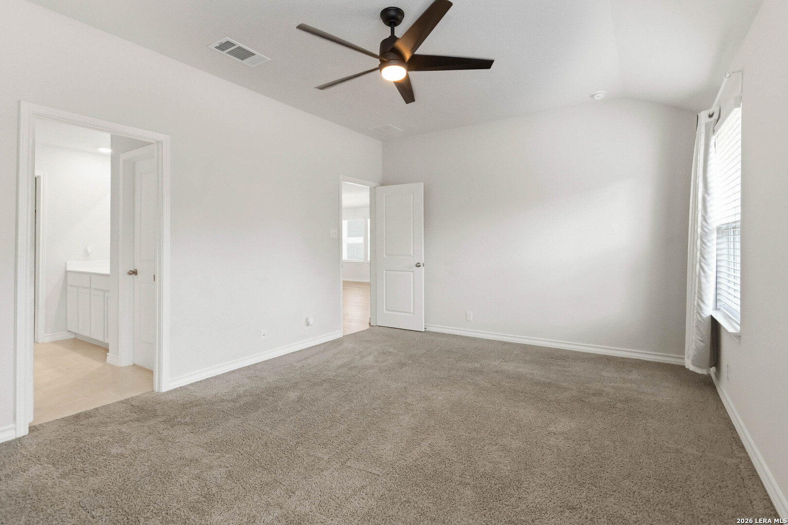 5615 Chase Falls