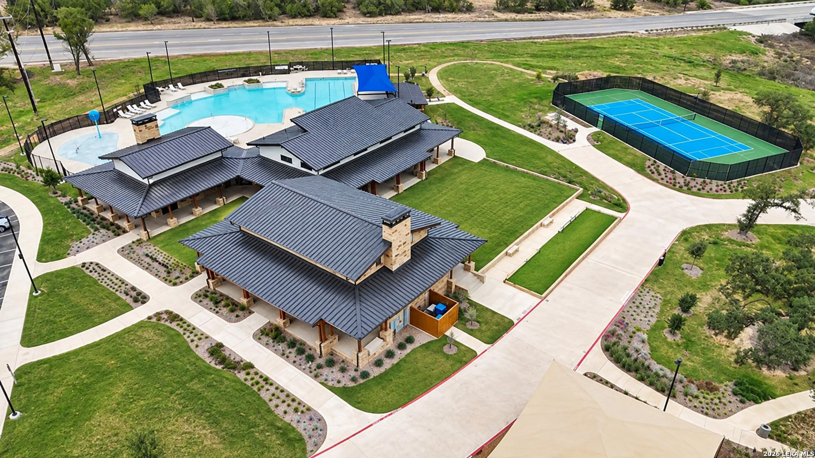5615 Chase Falls