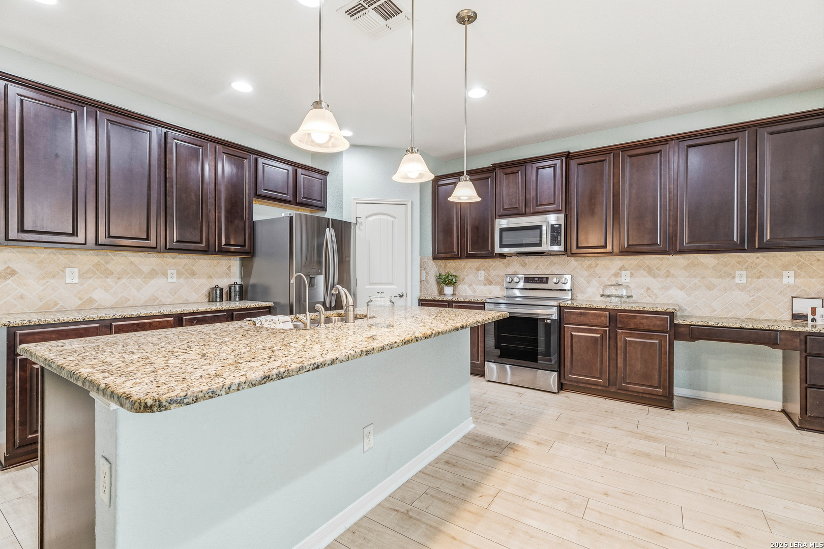 5473 CYPRESS PT
