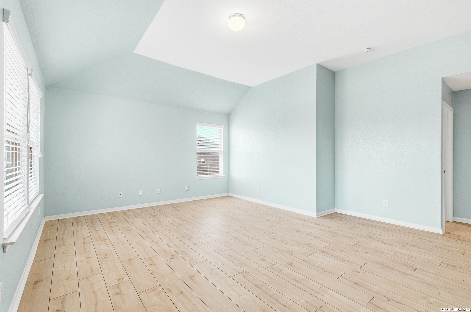 5473 CYPRESS PT