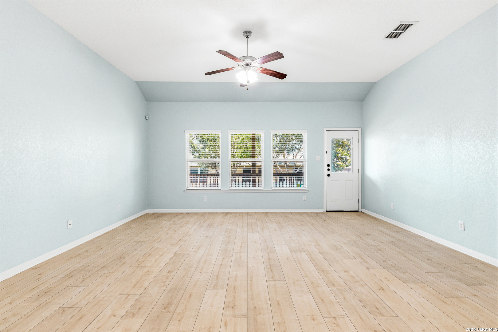 5473 CYPRESS PT