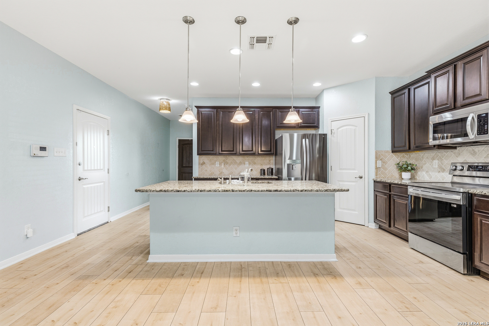 5473 CYPRESS PT
