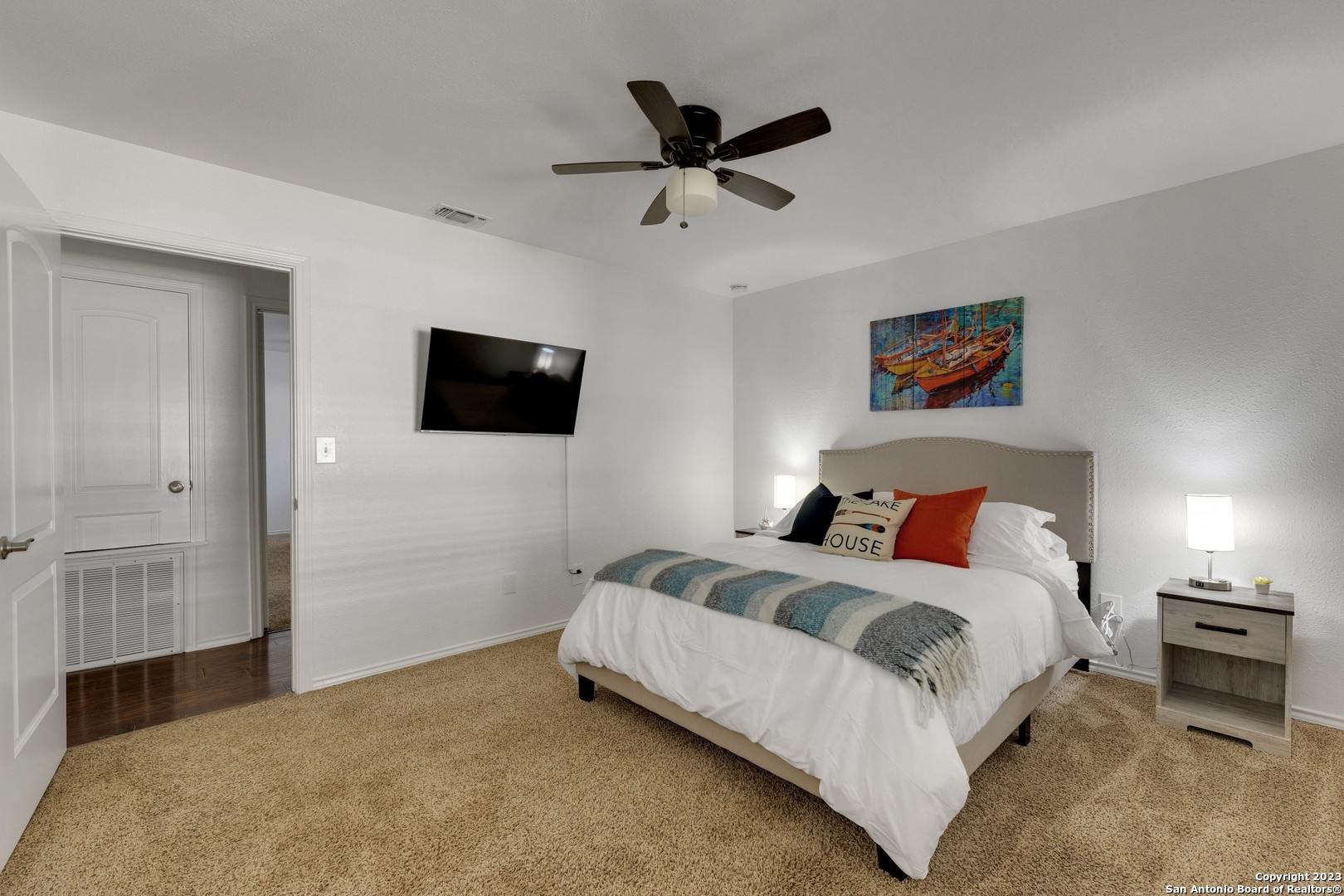 731 Hillside Loop