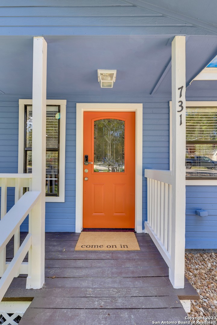 731 Hillside Loop