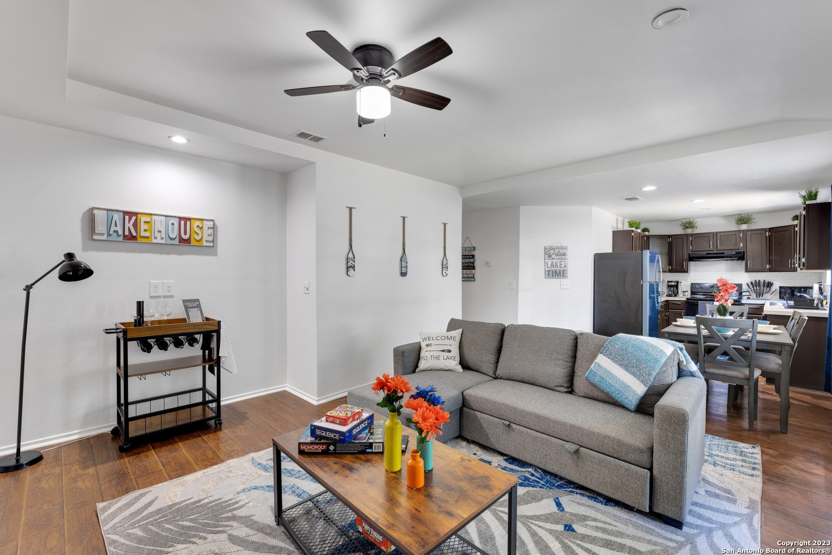 731 Hillside Loop
