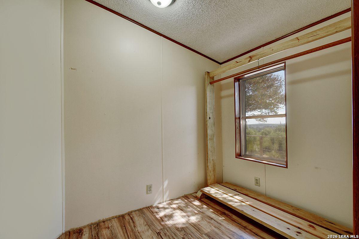 181 QUERCUS LN