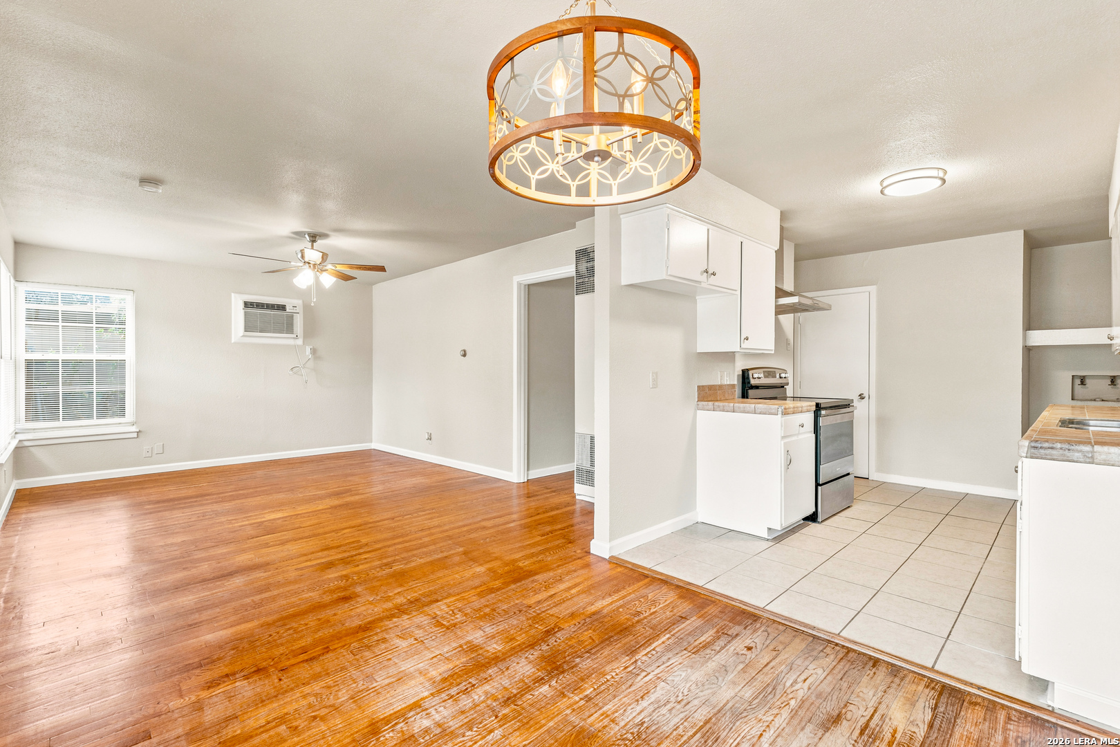 230 Serna Park