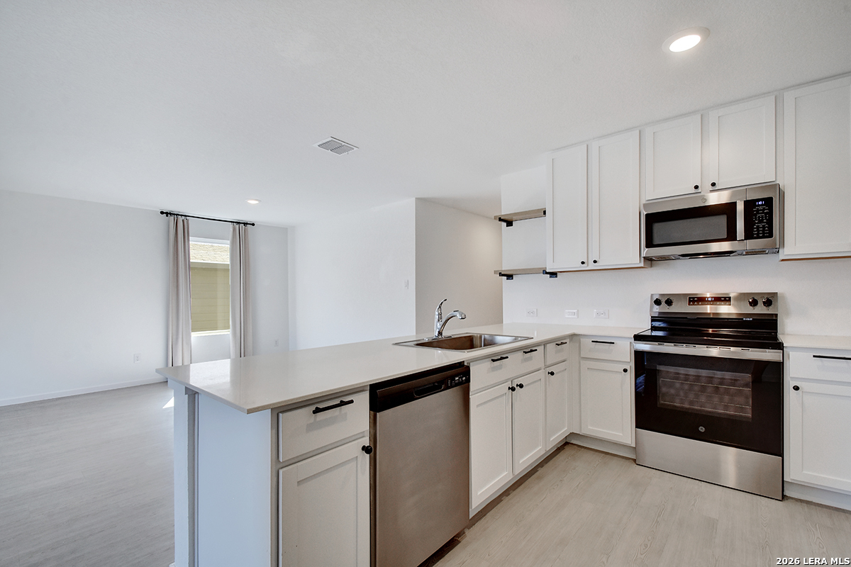1310 MORAINE PL
