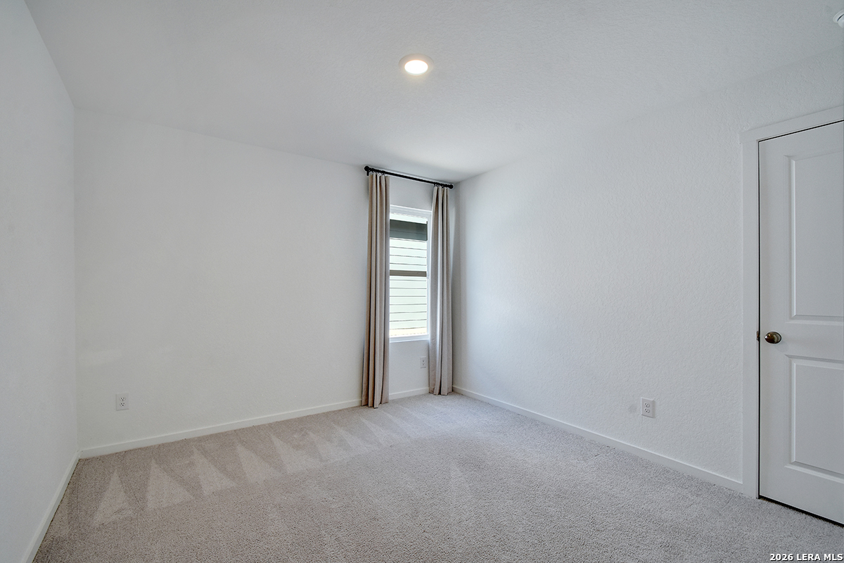 1310 MORAINE PL