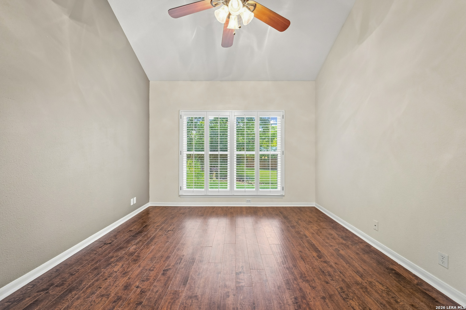 5212 HONEYSUCKLE BR