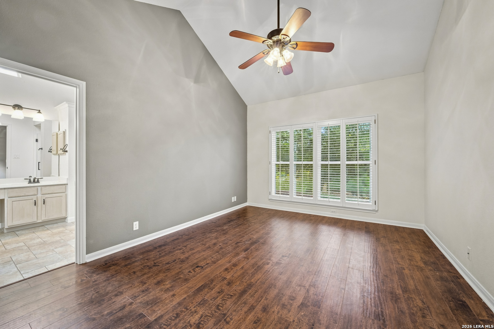 5212 HONEYSUCKLE BR