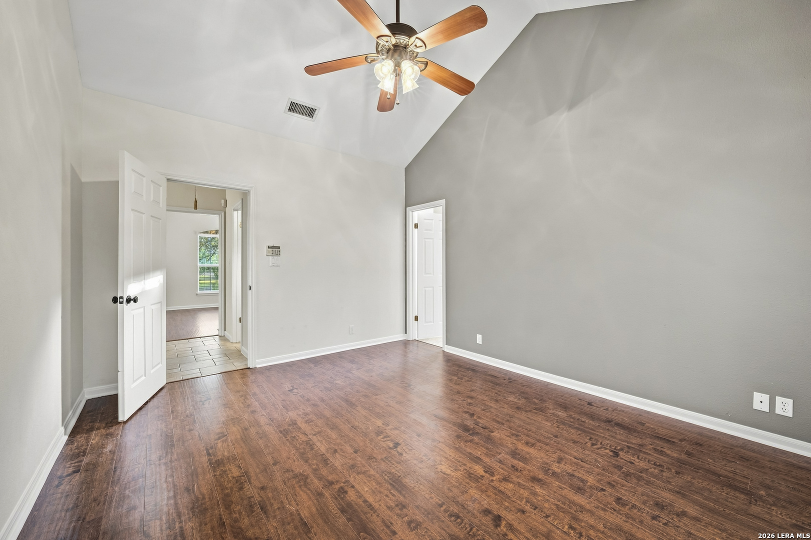 5212 HONEYSUCKLE BR