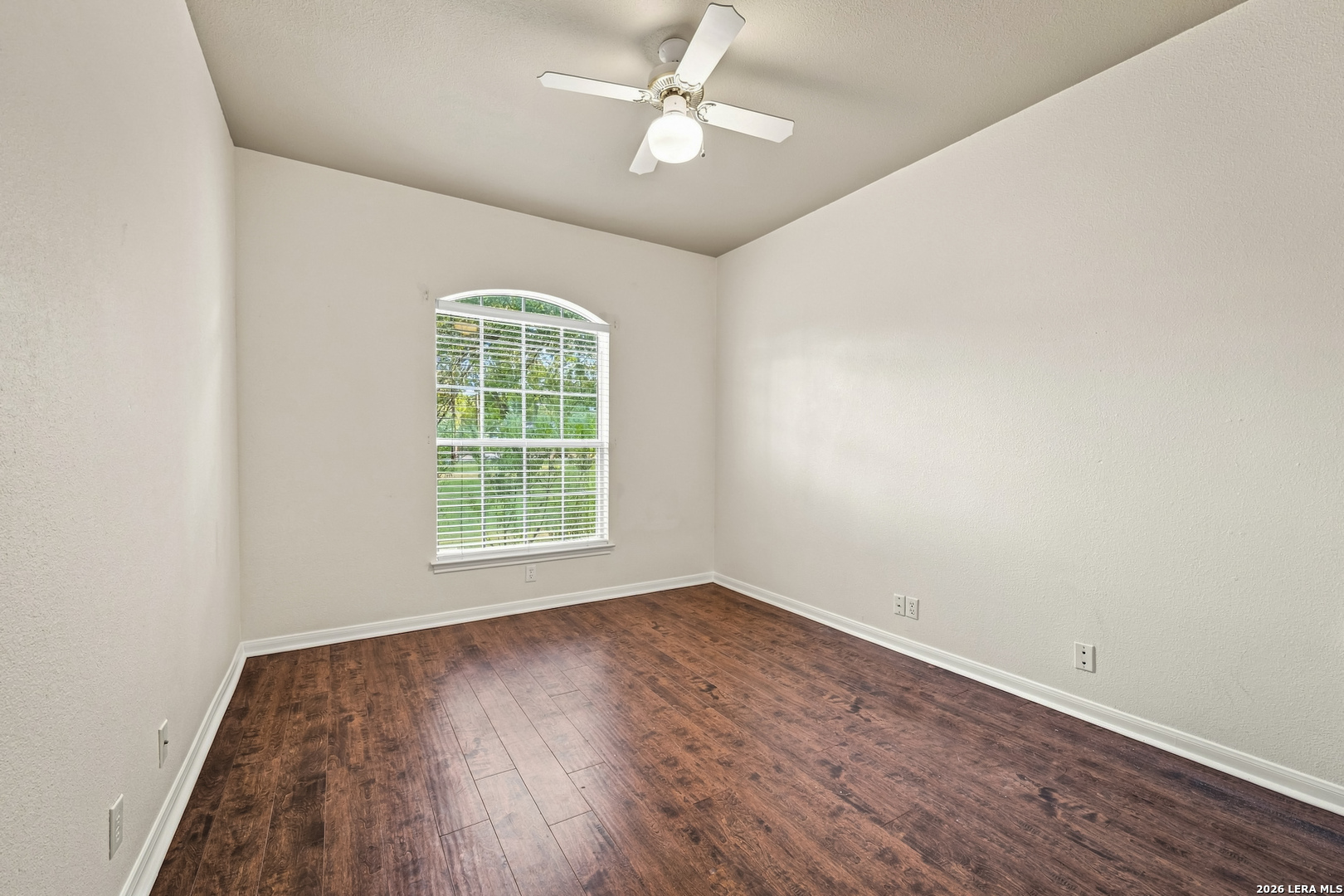 5212 HONEYSUCKLE BR