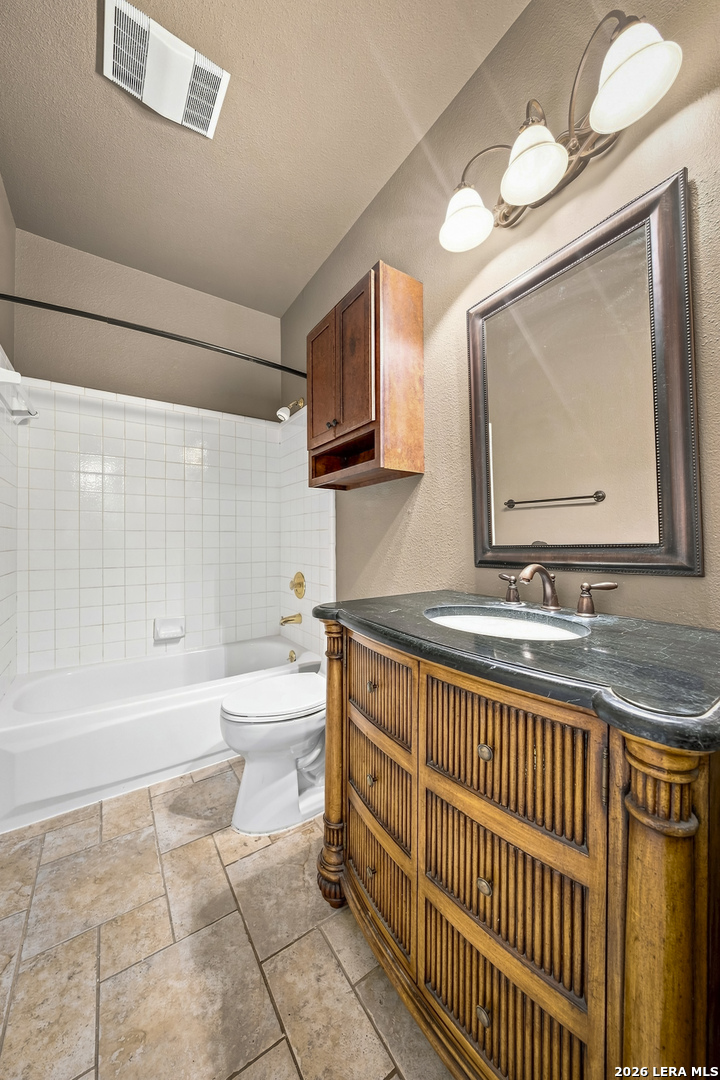 5212 HONEYSUCKLE BR