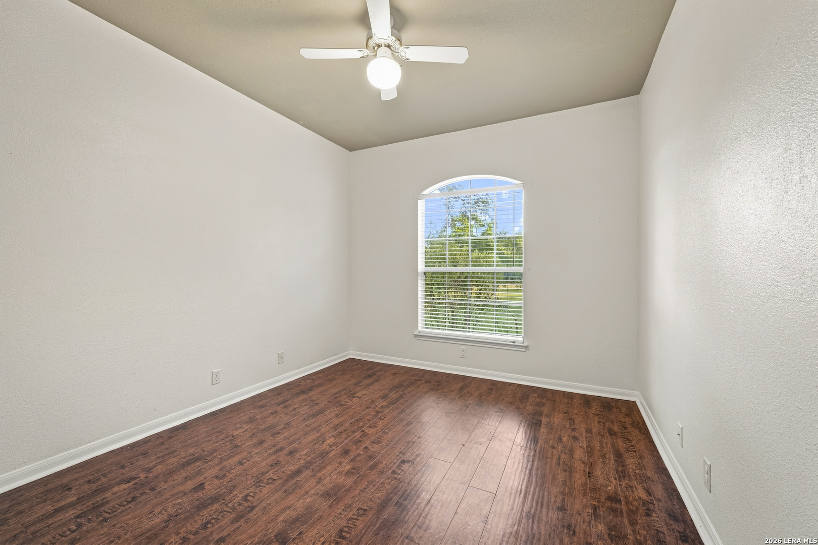 5212 HONEYSUCKLE BR