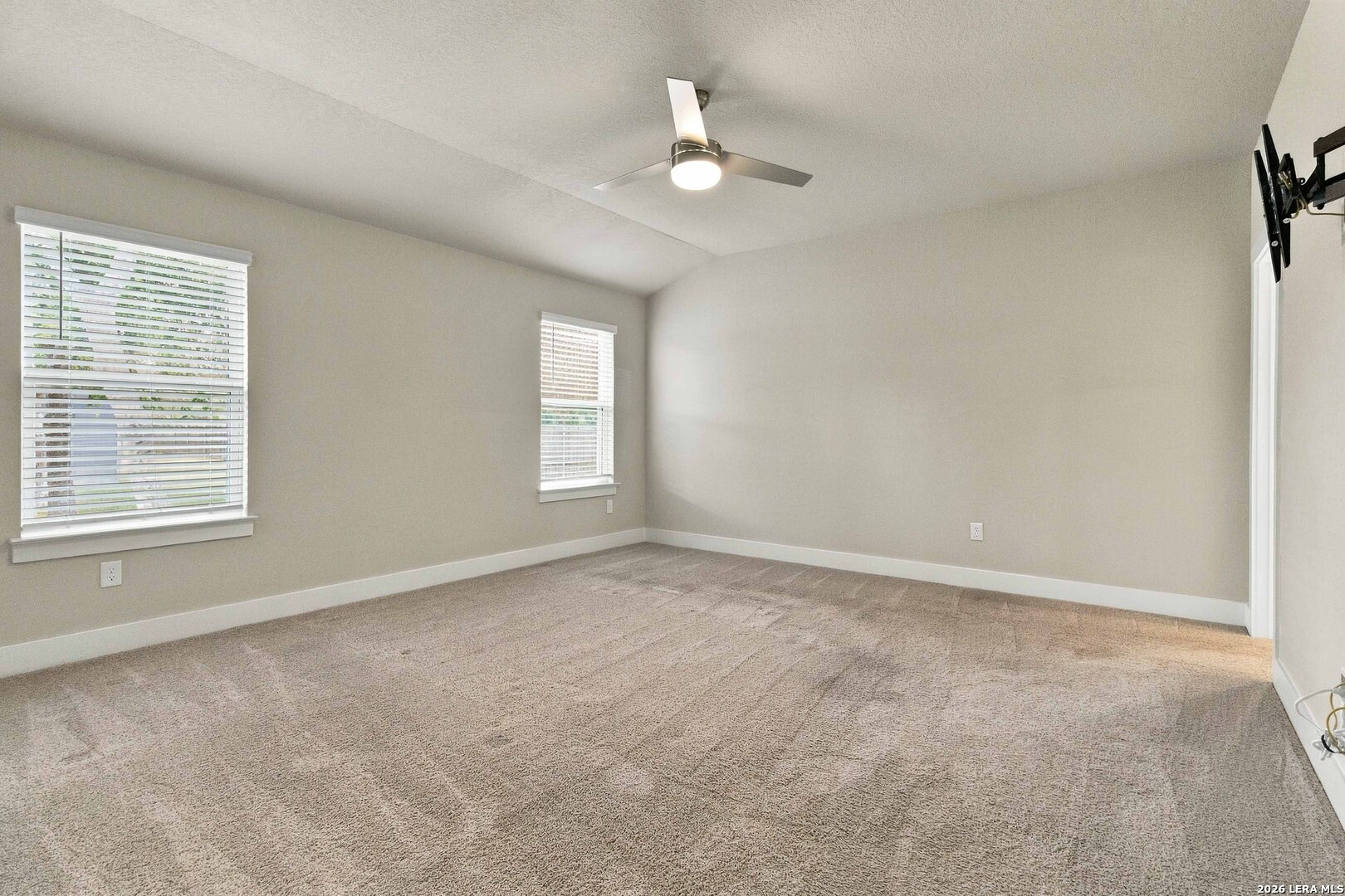 3163 Iron Canyon