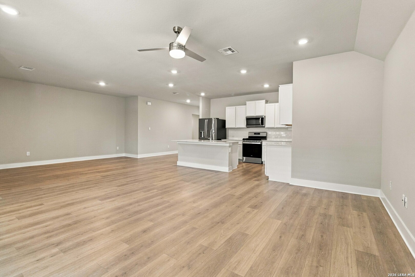 3163 Iron Canyon