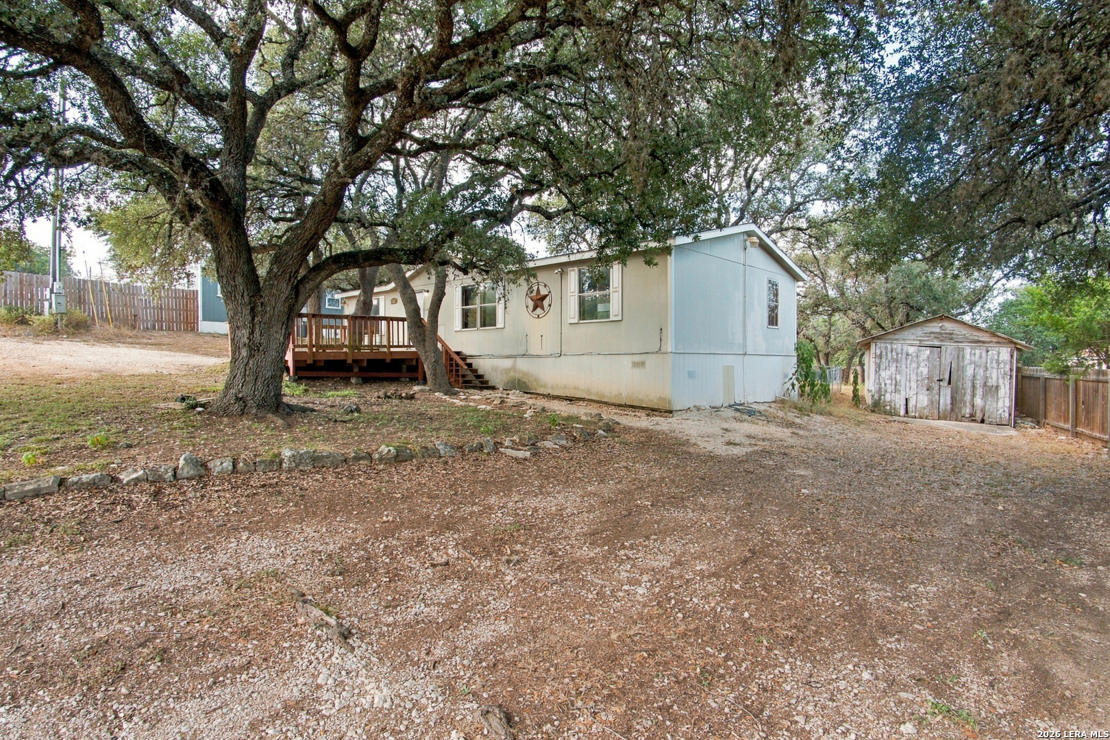 1247 SKYLARK DR