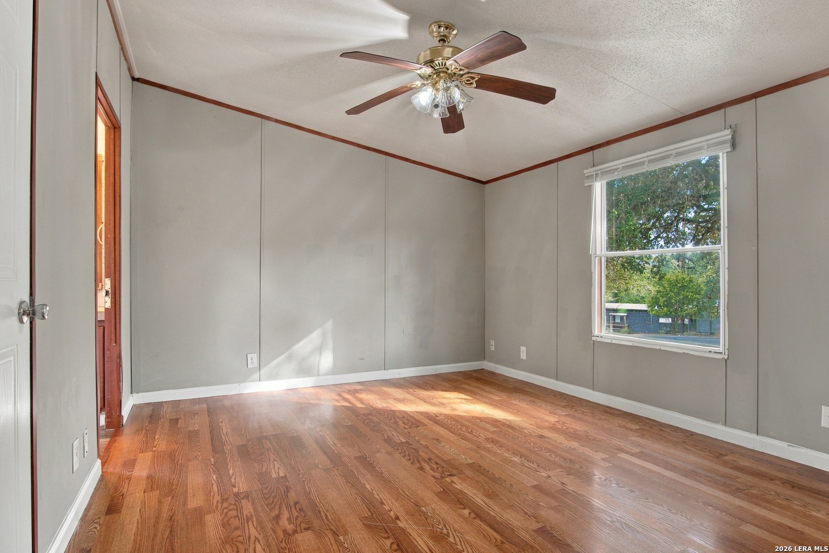 1247 SKYLARK DR