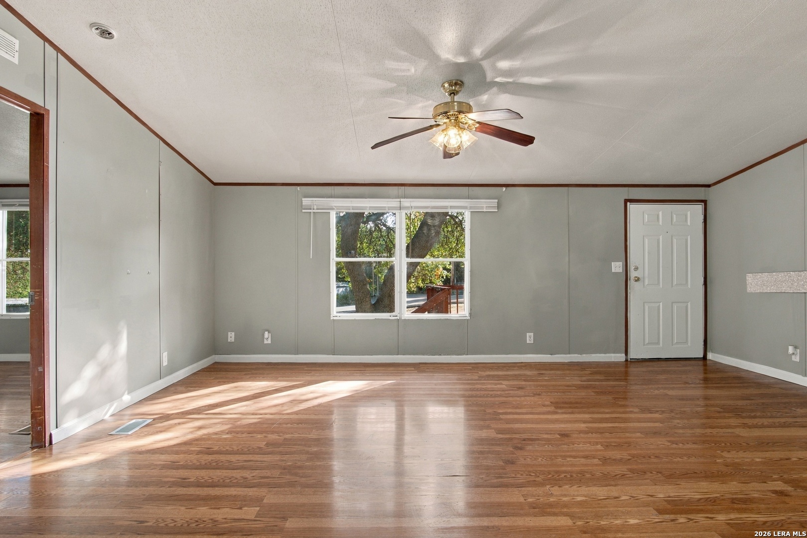 1247 SKYLARK DR