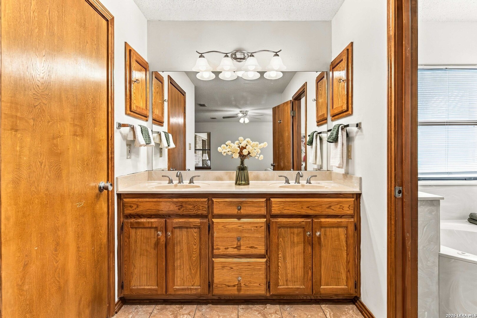 850 MISSION HILLS DR