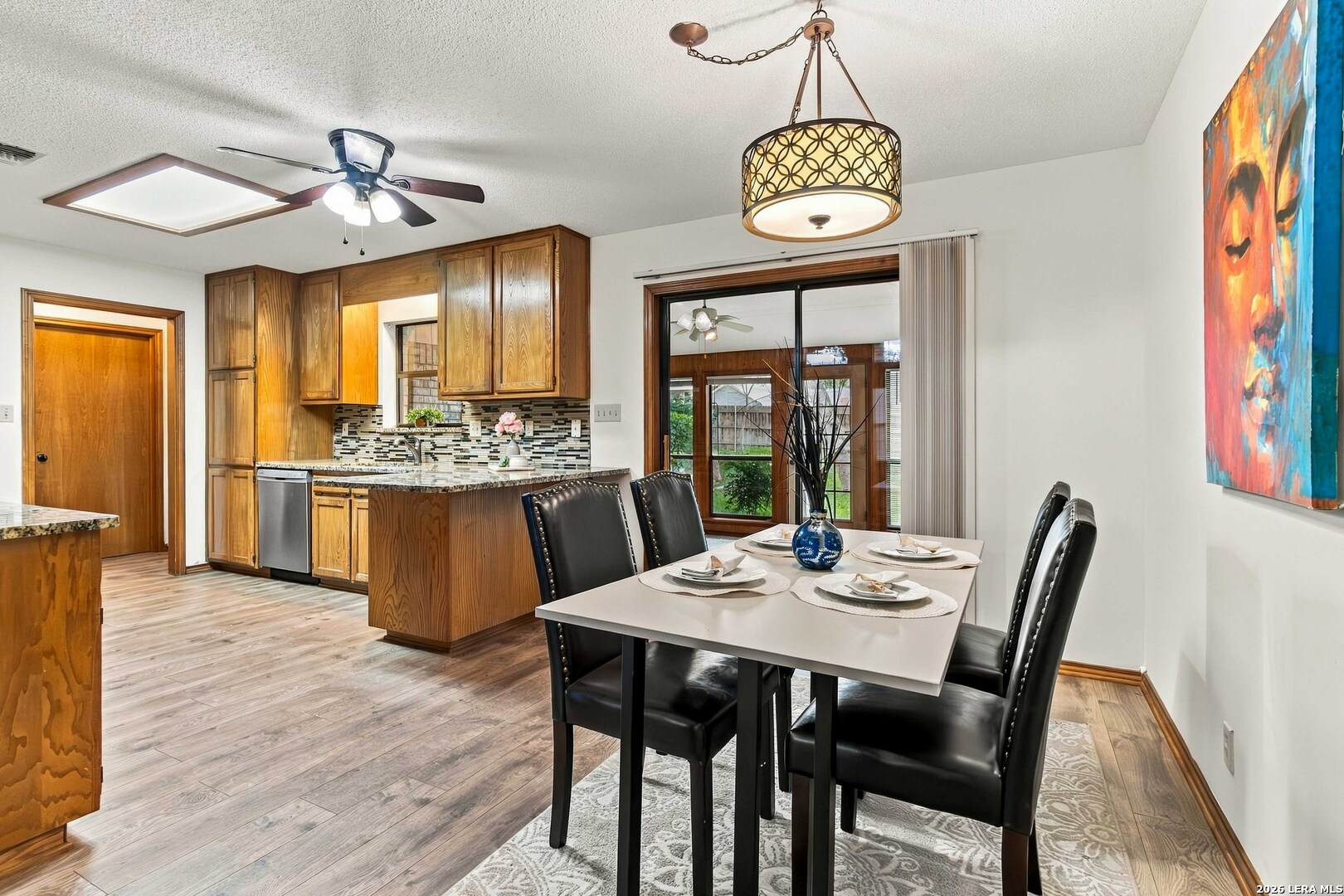 850 MISSION HILLS DR