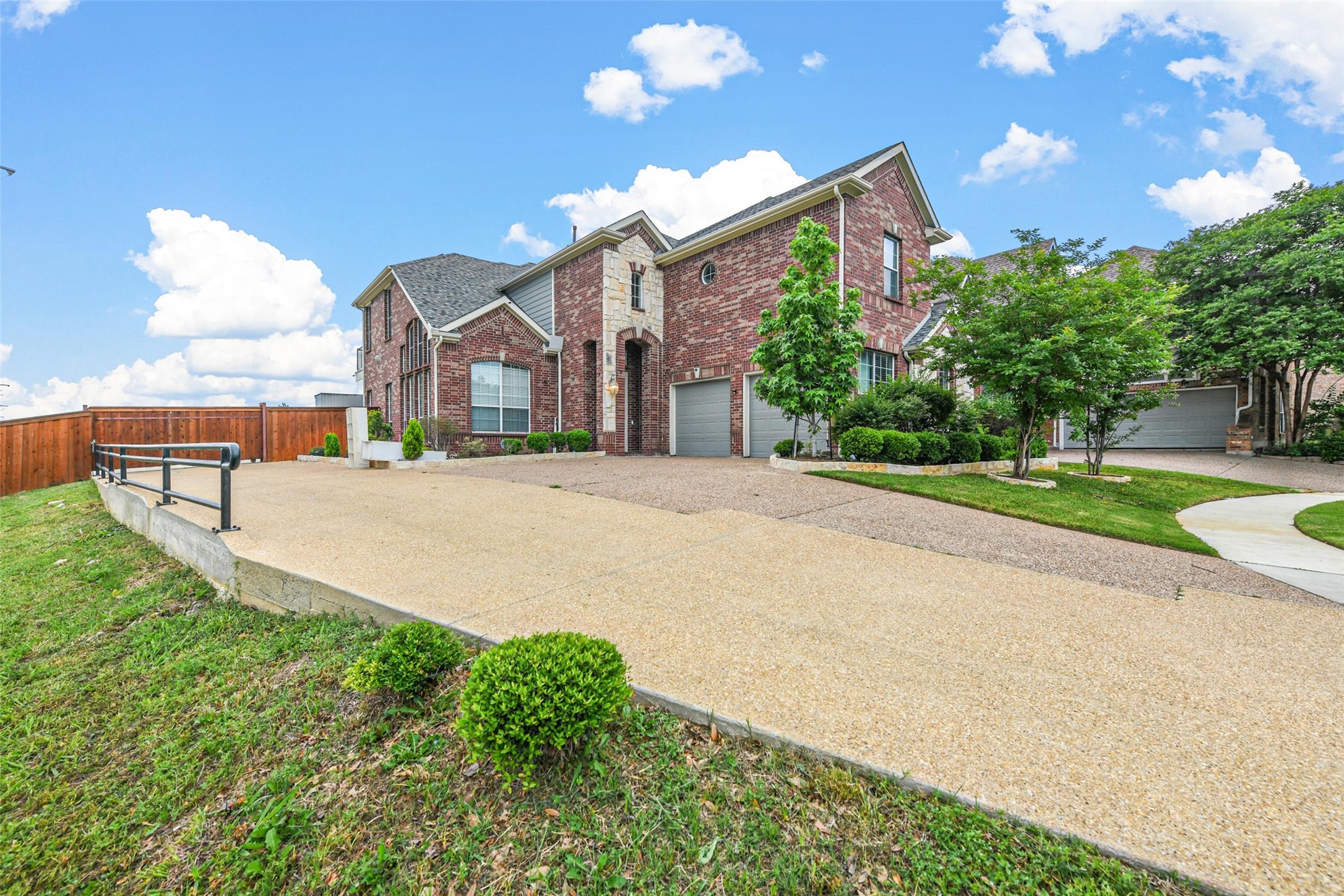 8645 Drayton Drive